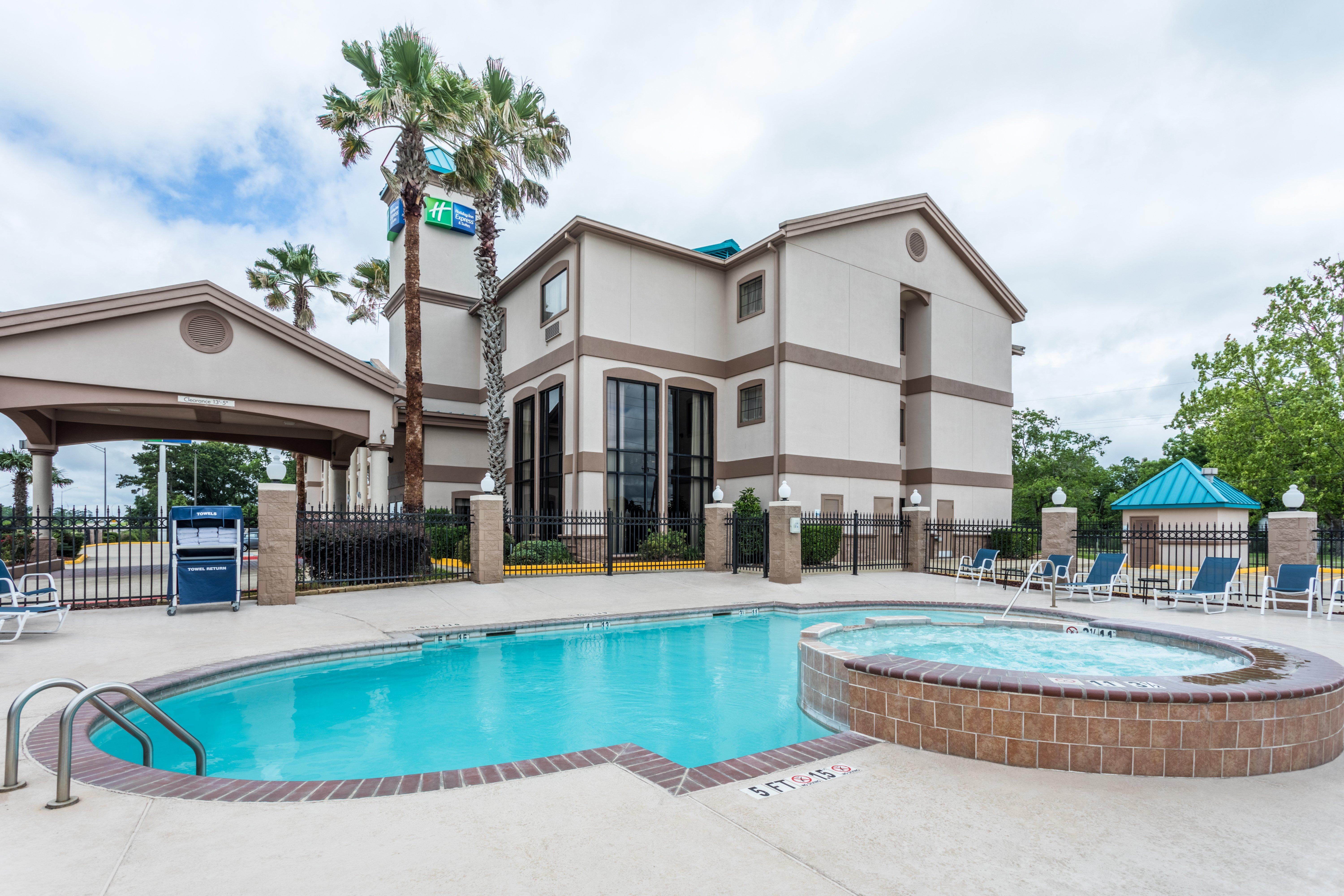 Holiday Inn Express Hotel And Suites Lake Charles By Ihg Eksteriør billede