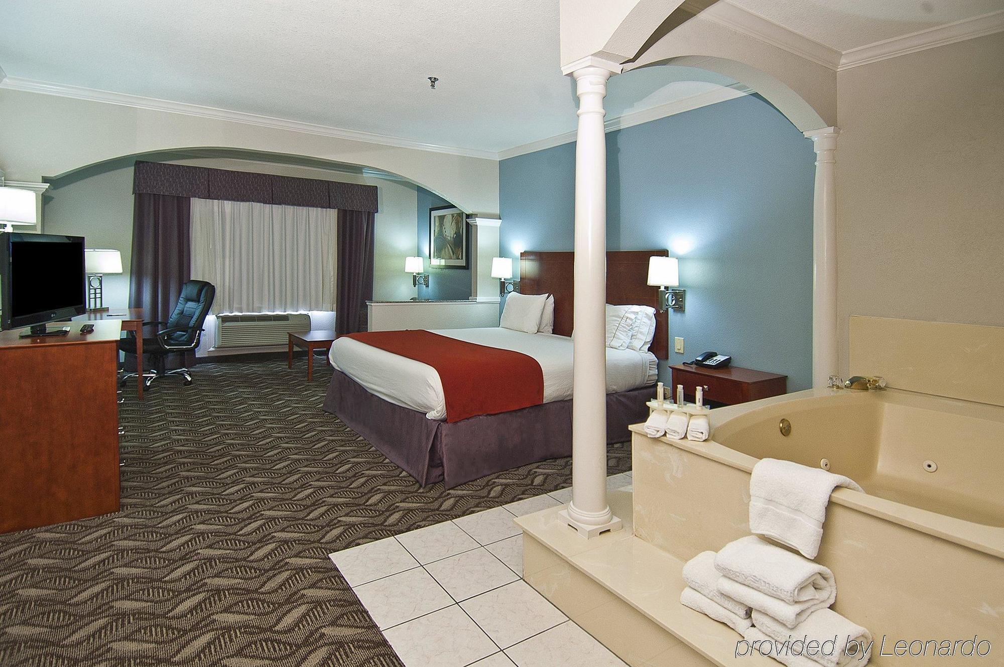 Holiday Inn Express Hotel And Suites Lake Charles By Ihg Eksteriør billede